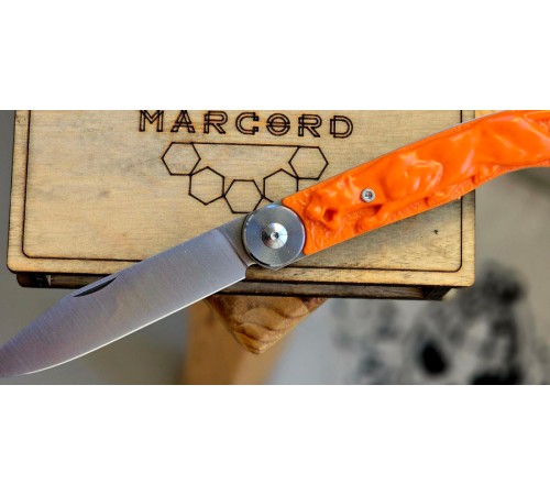 Pantera Orange Scales