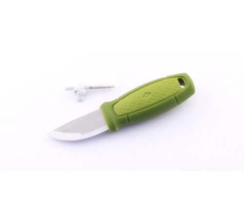 Mora Eldris green